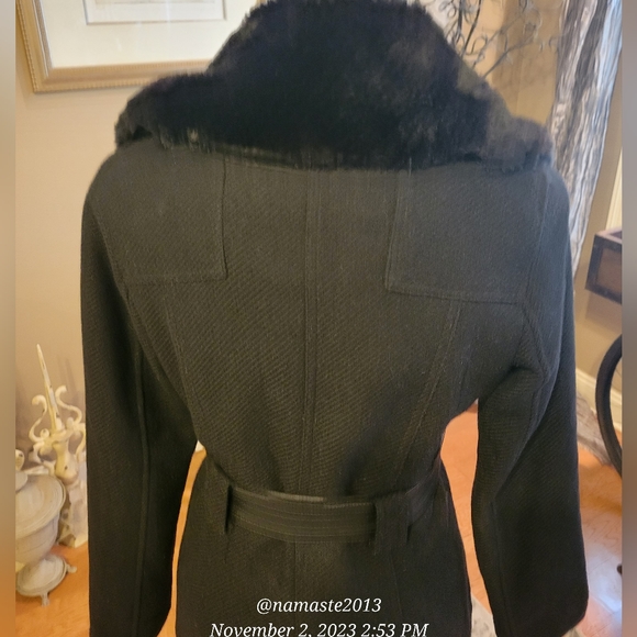 Guess Wool Blend Pea Coat Faux Fur Collar Leather Belt Studded Black Small #613 - Picture 11 of 14